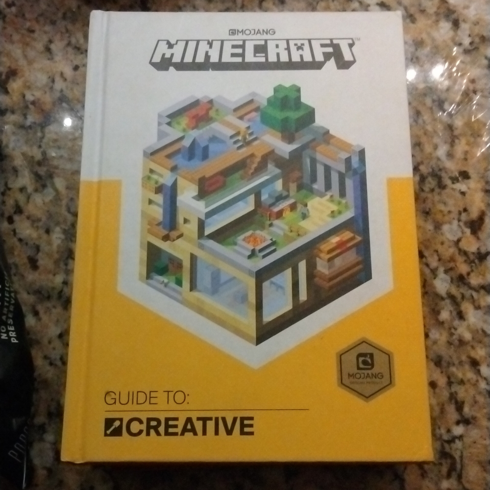 Minecraft guide to CREATIVE book